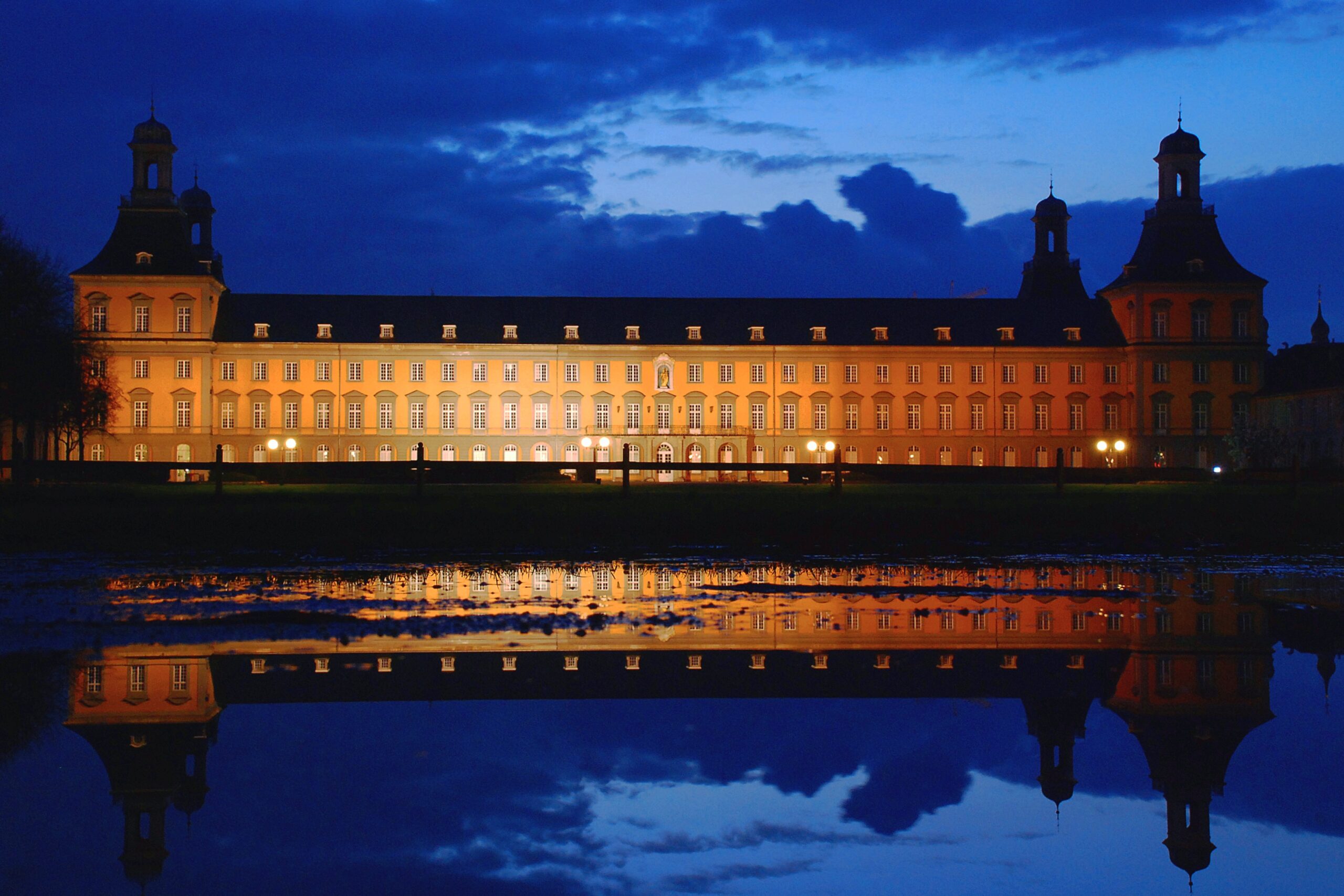 Travel Puffer - The top 15 things to do in Bonn